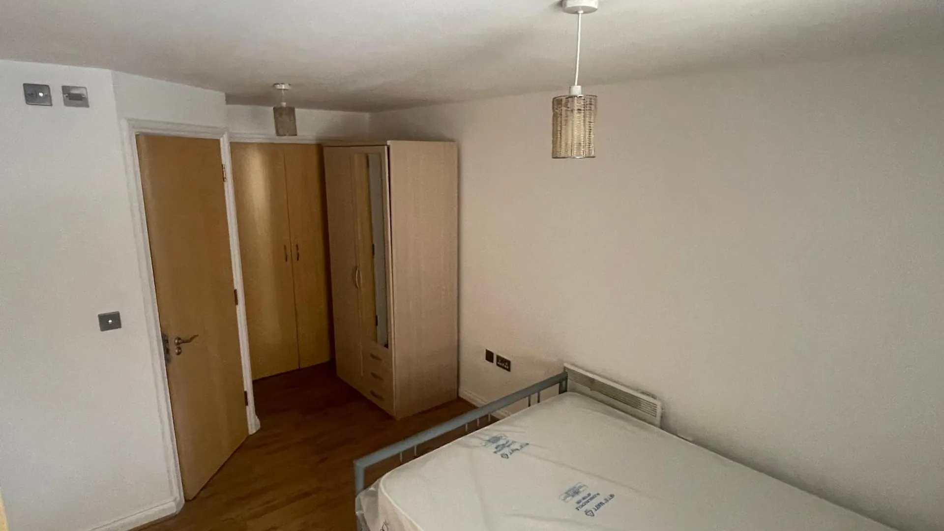 Urban Living At Its Best Stylish 4-Bed Flat With Gym, Underground Parking , Prime Location, Just 2 Minutes From Borough Market & Tube Λονδίνο 0*,  Ηνωμένο Βασίλειο